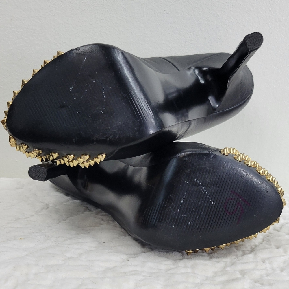 Steve Madden leather platform heels with gold studs - Picture 4 of 11